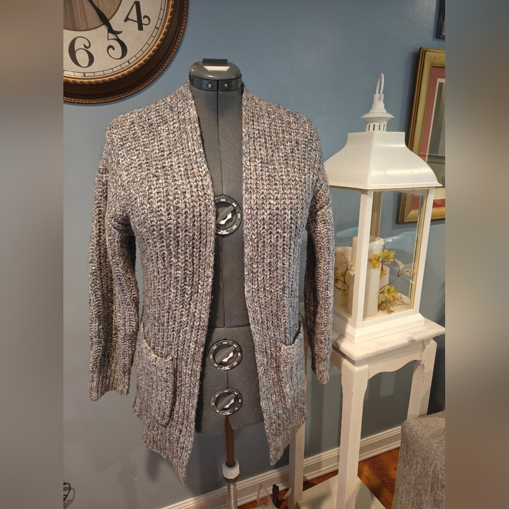 🤍Abercrombie & Fitch Gray Brown Heavy Knit Sweater with Pockets Size Small - Picture 1 of 3